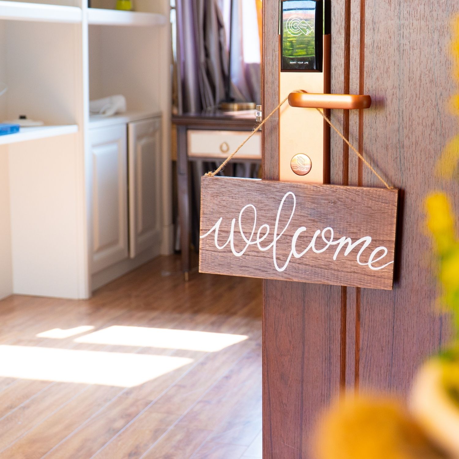 Beyond Commissions: The Full Value of Professional Airbnb Management Vs DIY Hosting