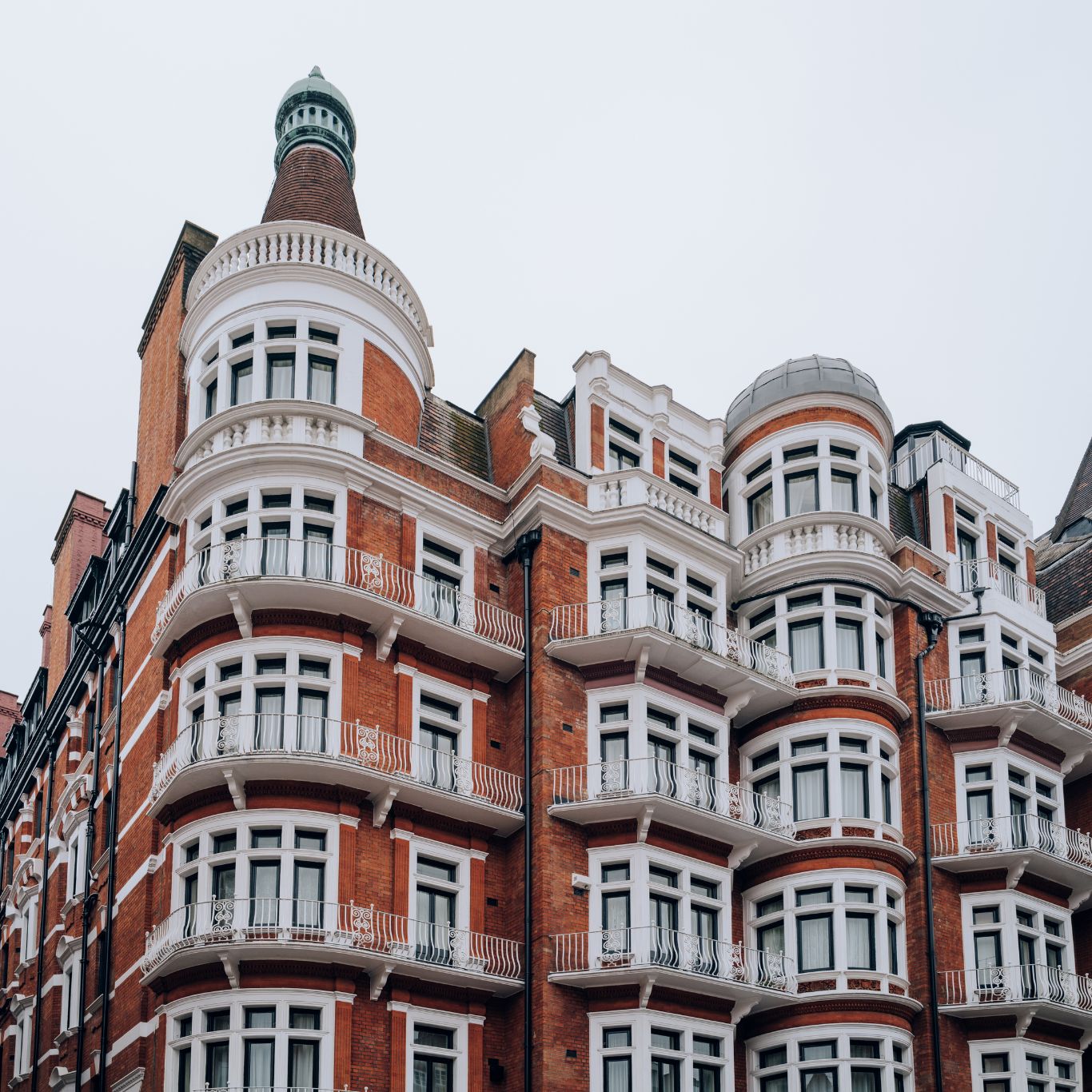 Stay Compliant: Regulatory Updates for Short-Lets and Holiday Homes in 2024
