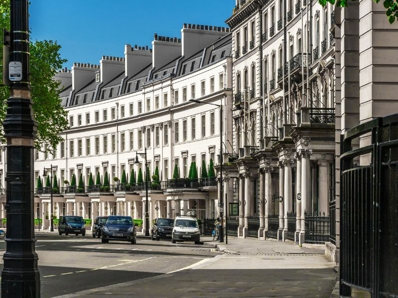 Are You Selling a Luxury Property? Here’s a More Profitable Way to Do It