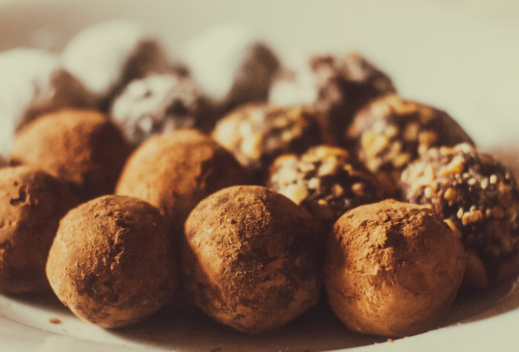Chocolate bonbon making