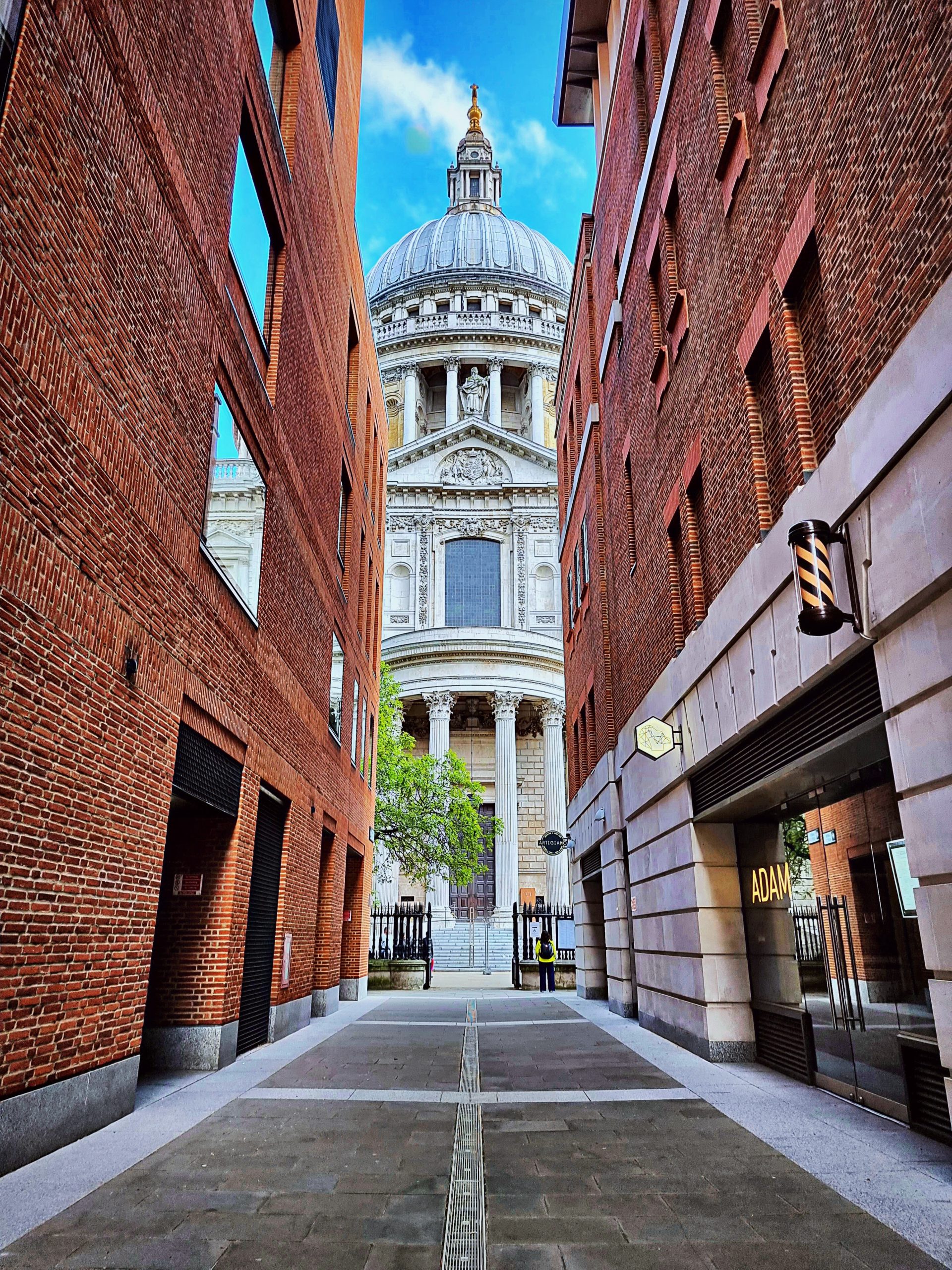 How to Navigate a Tumultuous Property Market in London
