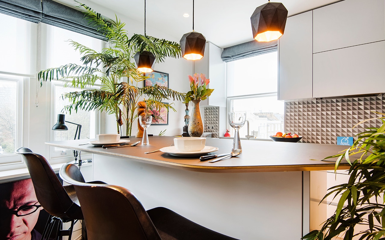 short term let london kitchen dining area